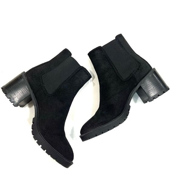 VINCE CAMUTO Henderson Chelsea Lug Sole Boots (Sz 38.5) - Picture 3 of 9